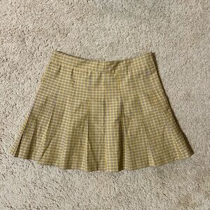 aritzia sunday best pleated plaid high rise mini skirt